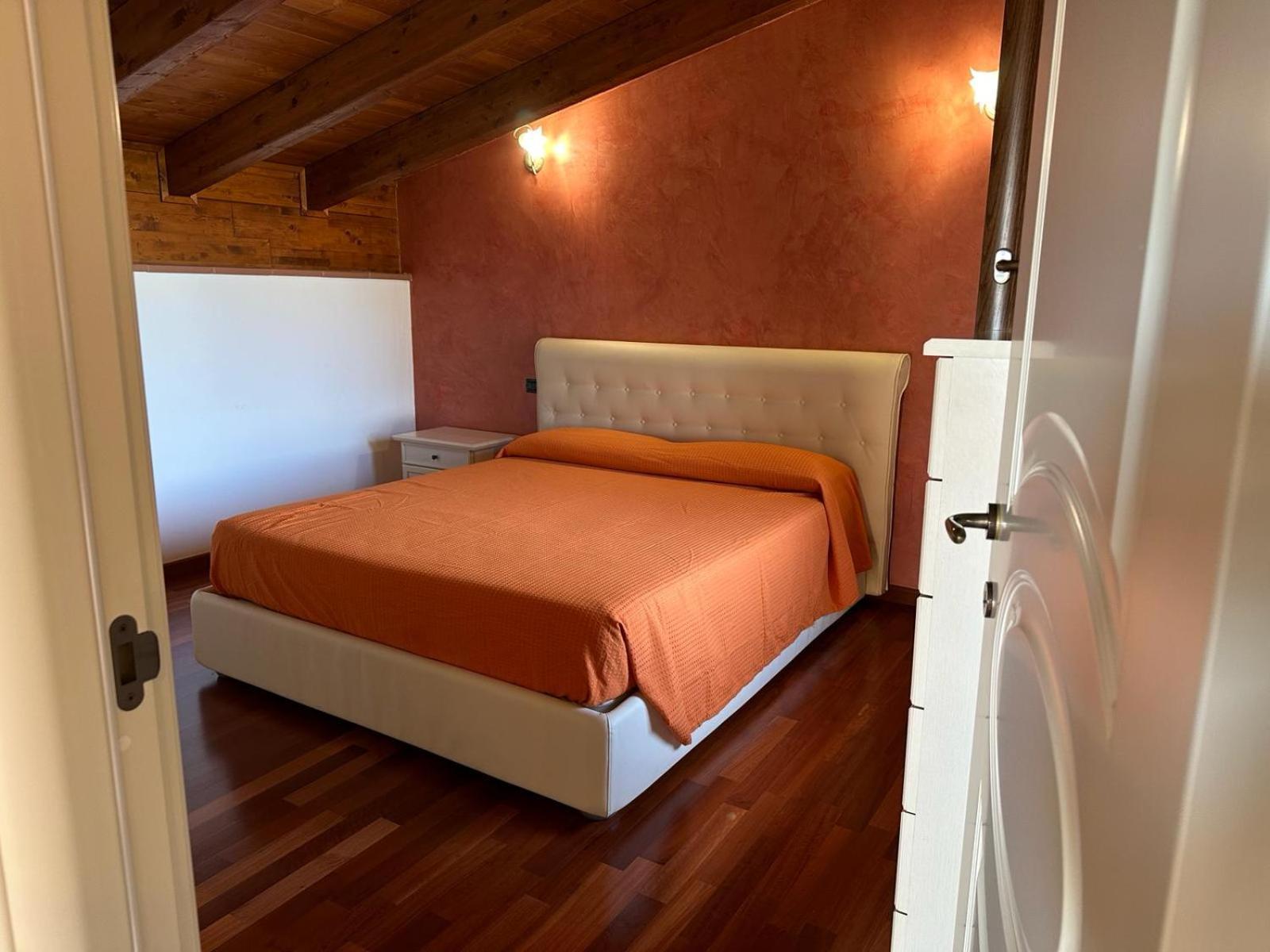Borgo Dei Normanni Aparthotel Сан Вито дей Нормани Екстериор снимка